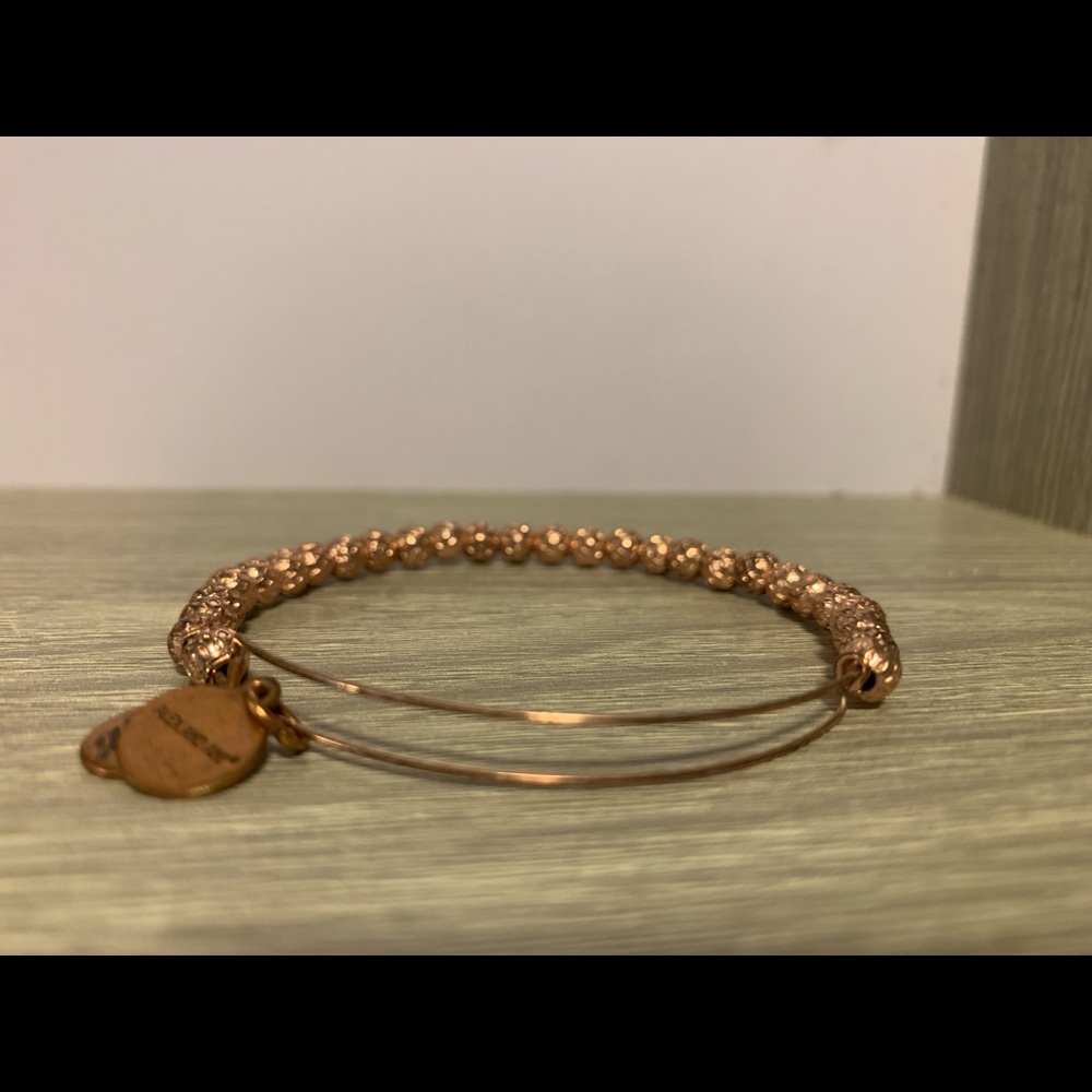 Beautiful Alex & Ani Rafaelian Rose Gold Texted Ball Expandable Bangle - Picture 7 of 9